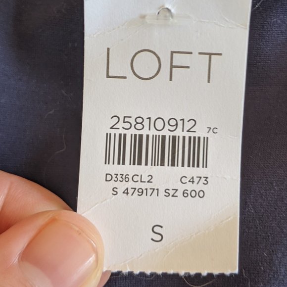 NWT LOFT Women's Navy Blue Skirt, Small - Picture 4 of 5